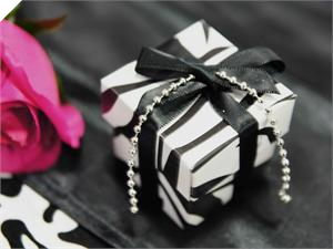 Black & White Zebra Stripe Favour Boxes 2pc - 25 Pack