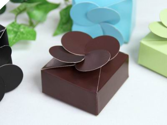 Petal Top Favour Box  Chocolate - 50pc