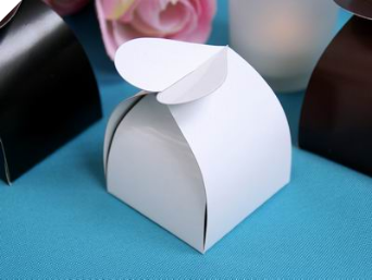 White Heart Top Favour Box -50 Pack