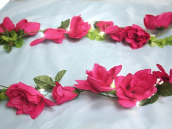 Supersized Rose Garland-Fushia Supersized Rose Garland-Fushia