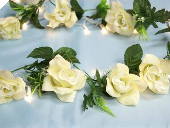 Supersized Rose Garland-Cream Supersized Rose Garland-Cream